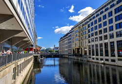 Alsterarkarden-mit-kontorh_c3_a4user