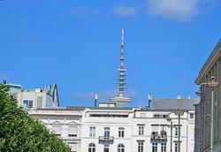 Alsterarkaden-mit-fernsehturm