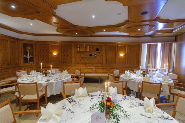 Restaurant Tischdeko Feierlichkeit