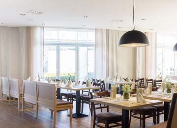 Genießen Sie ein leckeres Essen in unserem Restaurant!