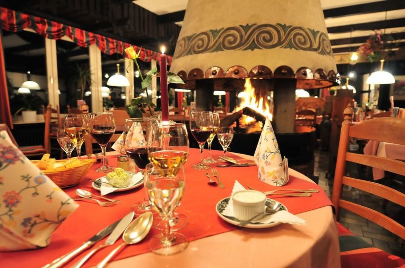 Im Restaurant Kaminraum warten leckere Speisen auf Sie 