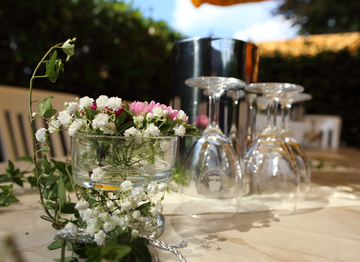 .. und genießen Sie schöne Stunden auf unserer Terrasse oder in unserem Garten