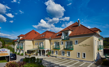 Akzent_wellnesshotel_bayerwald-residenz_neukirchen_hausansicht_sommer_