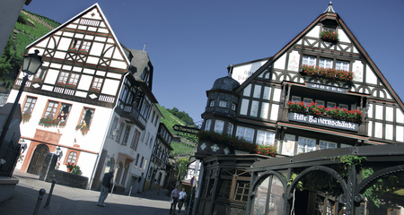 Md-hotel_alte_bauernschaenke_assmannshausen_aussenansicht_04