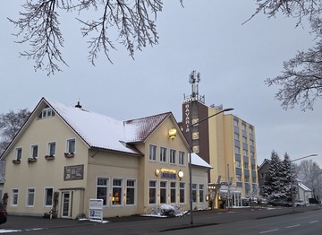 Au%c3%9fenansicht_abend_(2)