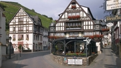 Md-hotel_alte_bauernschaenke_assmannshausen_aussenansicht_01