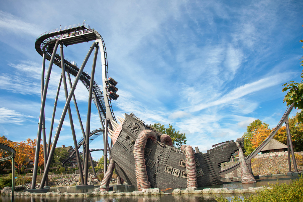 Heide-park-resort_attraktion_krake_copyright_heide-park_soltau_gmbh