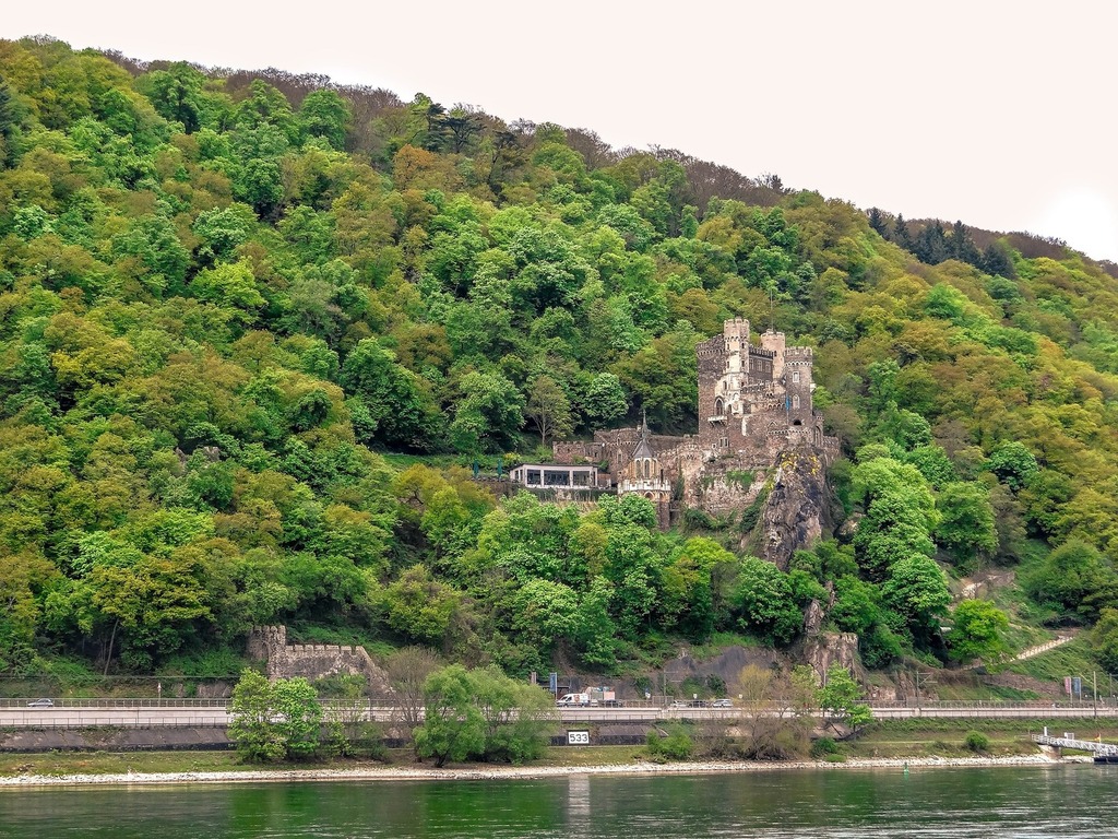 Castle-rhine-stone-ge7b5a675d_1920