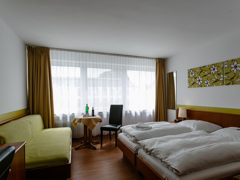 Dreibettzimmer-akzent-city-kleve-original-162052